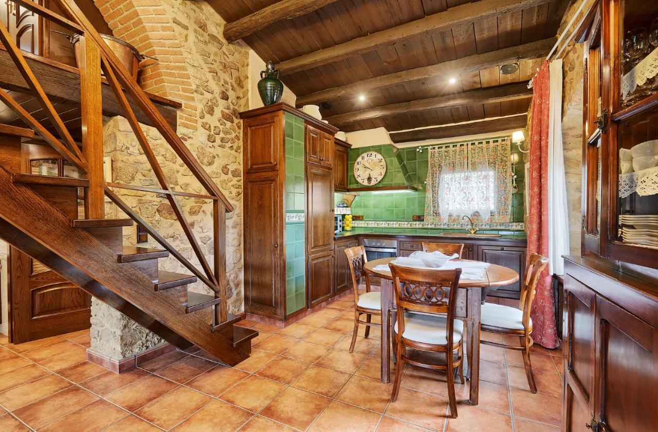Cal Bisbe, Your Rural Holiday Home Capmany Dış mekan fotoğraf