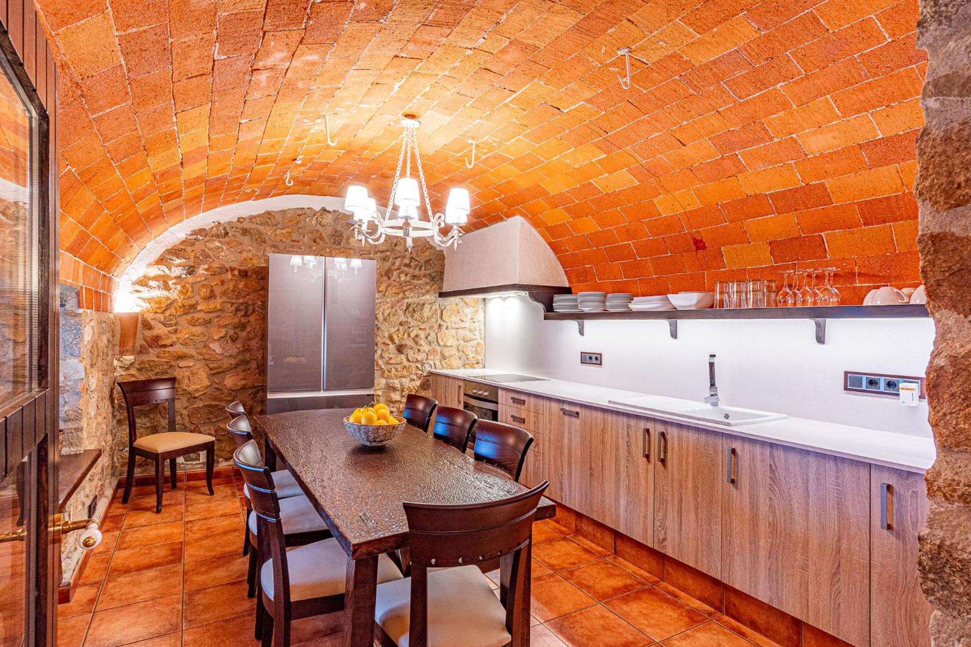 Cal Bisbe, Your Rural Holiday Home Capmany Dış mekan fotoğraf