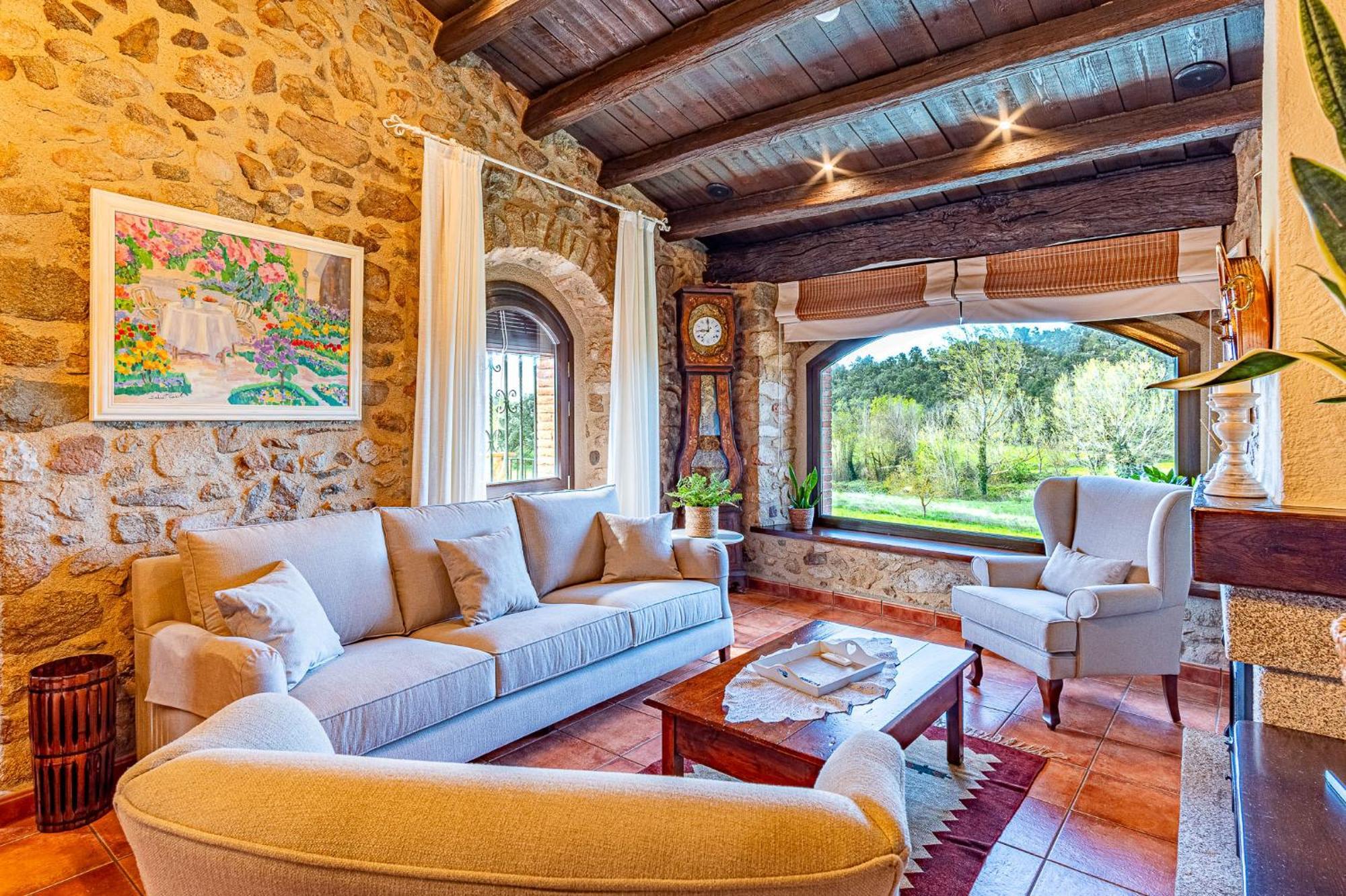 Cal Bisbe, Your Rural Holiday Home Capmany Dış mekan fotoğraf