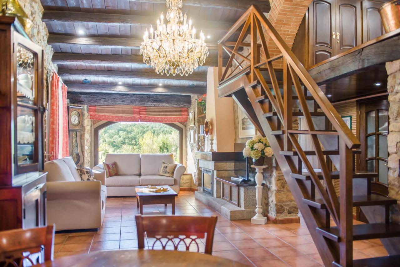 Cal Bisbe, Your Rural Holiday Home Capmany Dış mekan fotoğraf