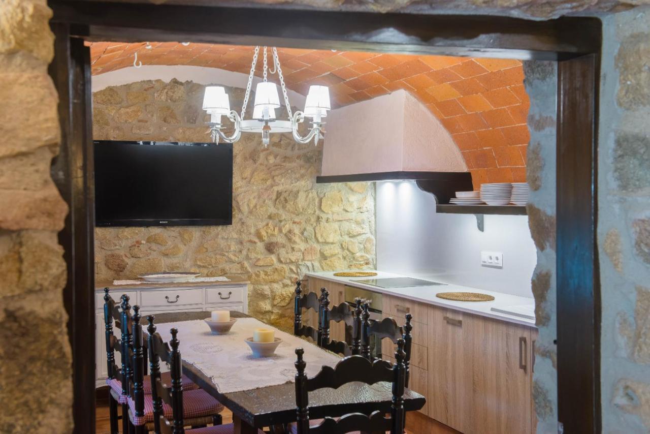 Cal Bisbe, Your Rural Holiday Home Capmany Dış mekan fotoğraf